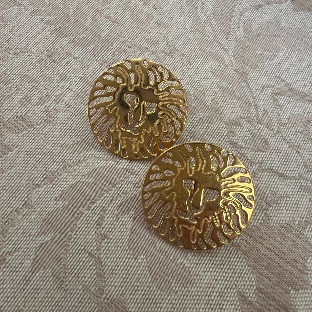 Anne Klein Classic Lion Clip Earrings